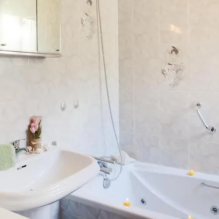 2 Bedroom Stunning In