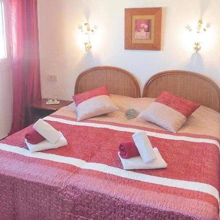 Apartament 2 Bedroom Stunning In *